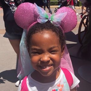 Meet your Posher, Gladys